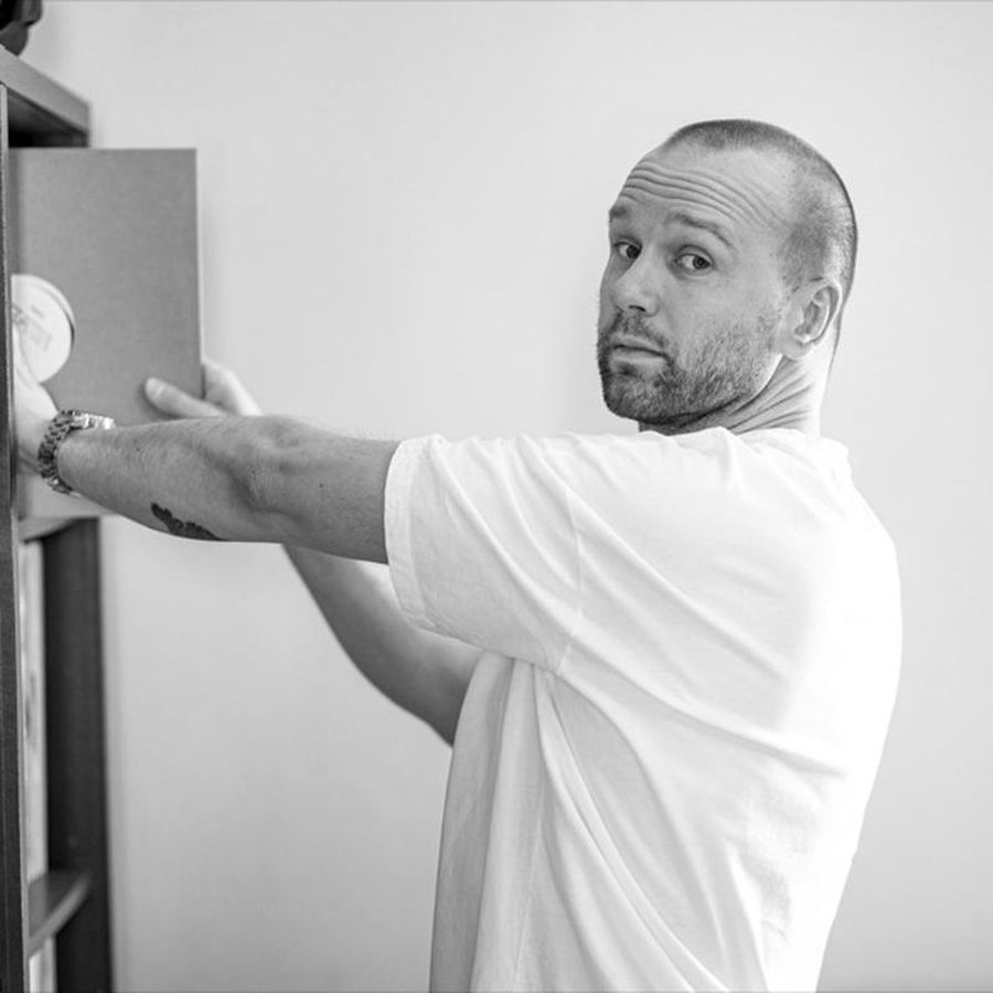 Jan Kinčl, crno-bijeli portret
