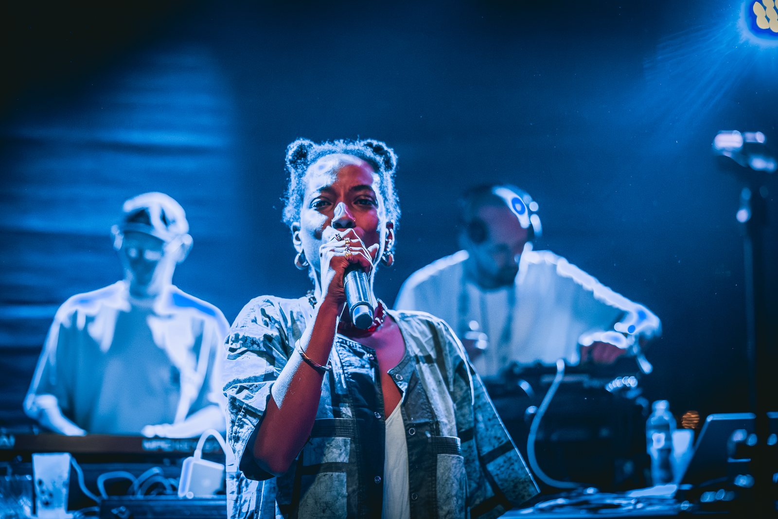 Melanie Malike with the microphone &mdash; SHIP Festival 2026, photo by Filip Kova&ccaron;evi&cacute;