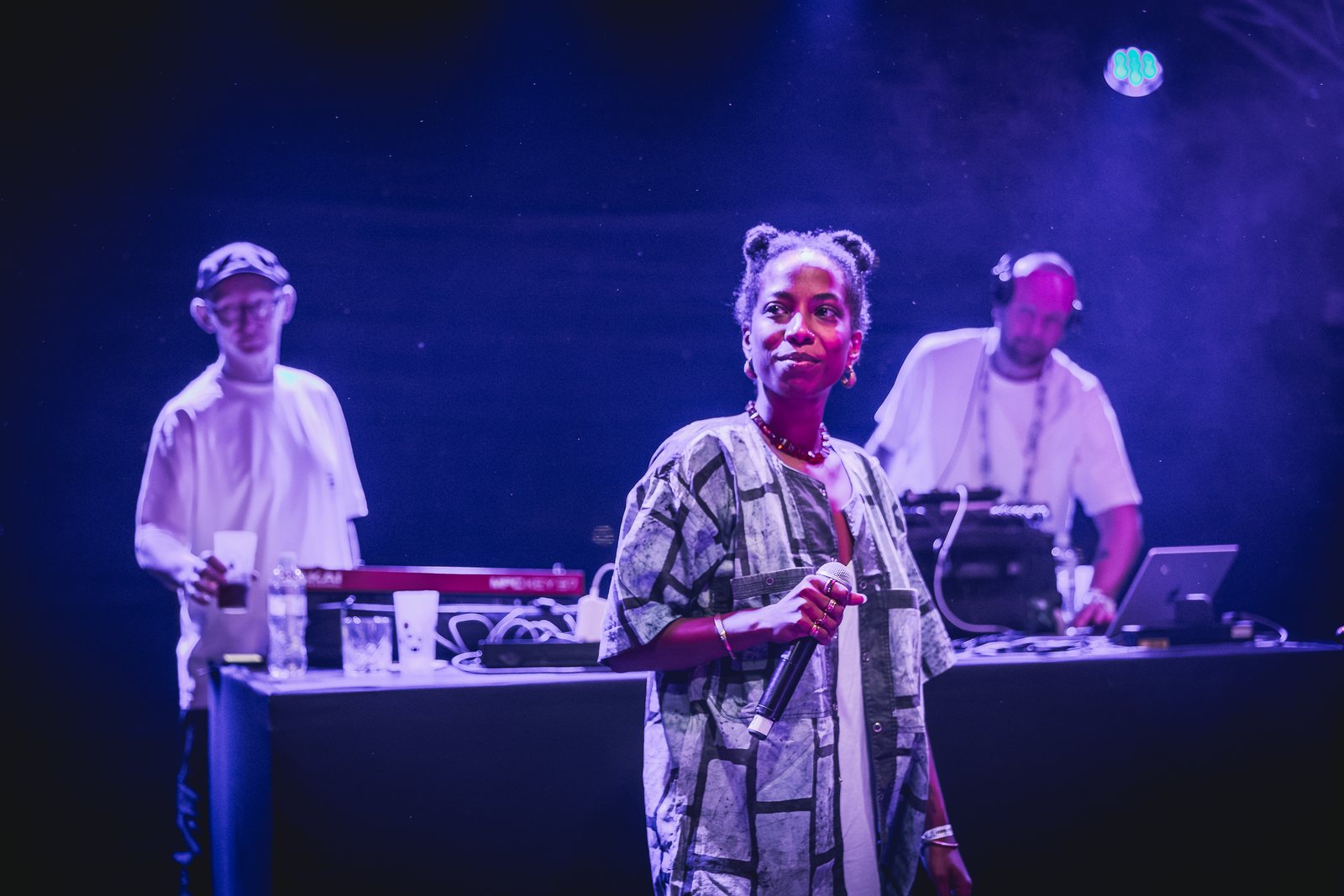 Melanie Malike, Jan Kincl and Ishfaq on stage &mdash; SHIP Festival 2026, photo by Filip Kova&ccaron;evi&cacute;